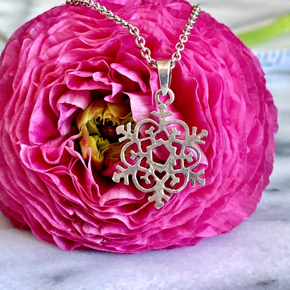 Sterling Silver Snowflake Pendant Necklace